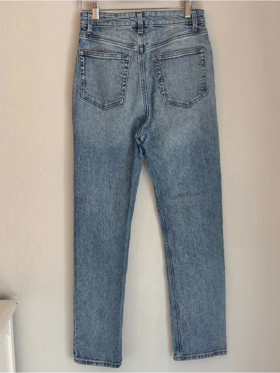 Reformation High Rise Straight Leg Jeans in Light Wash Denim, Sz 27 - Picture 3 of 4